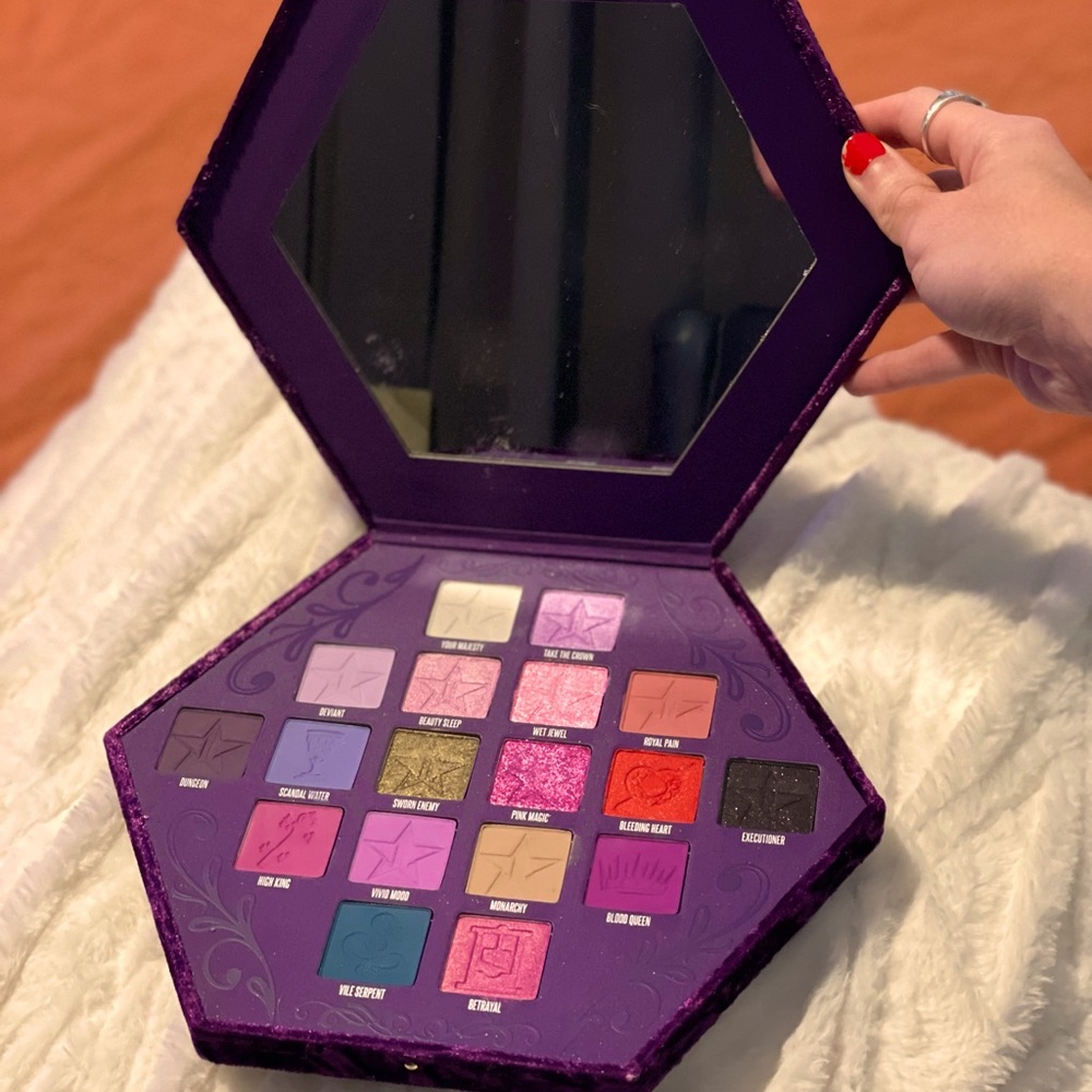 Jeffree Star Blood Lust Palette